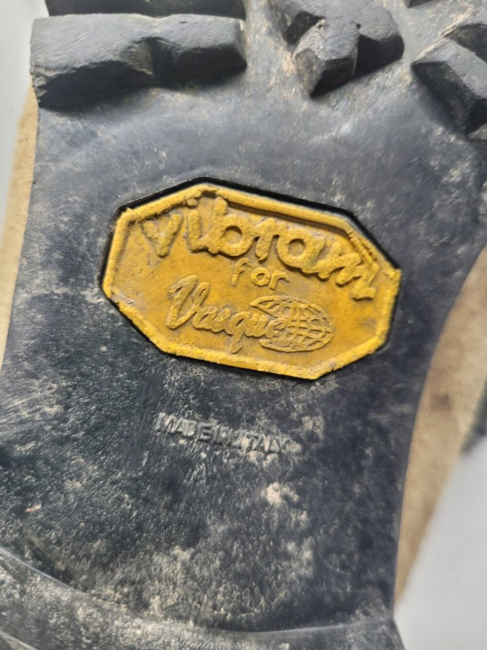 VTG Vasque Hiking Boots 5.5 Made In Italy Suede Leather Vibram Sole Outdoor - Picture 4 of 10